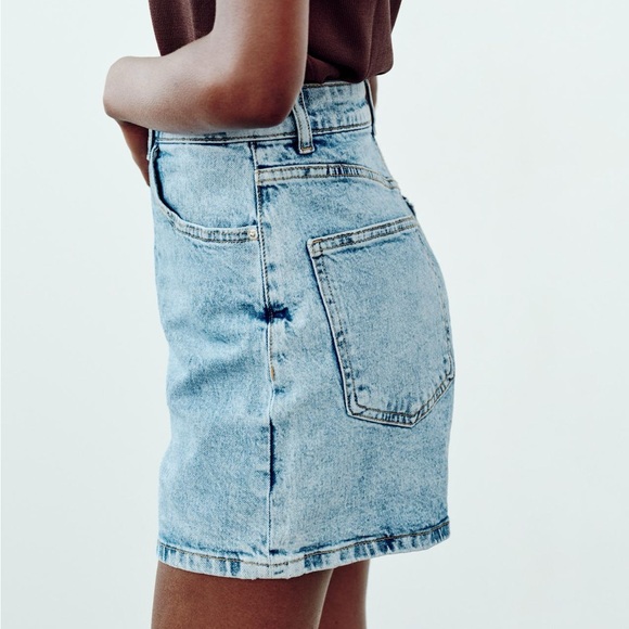 Zara fit short mom style size us4, used once like new ! - Picture 2 of 9